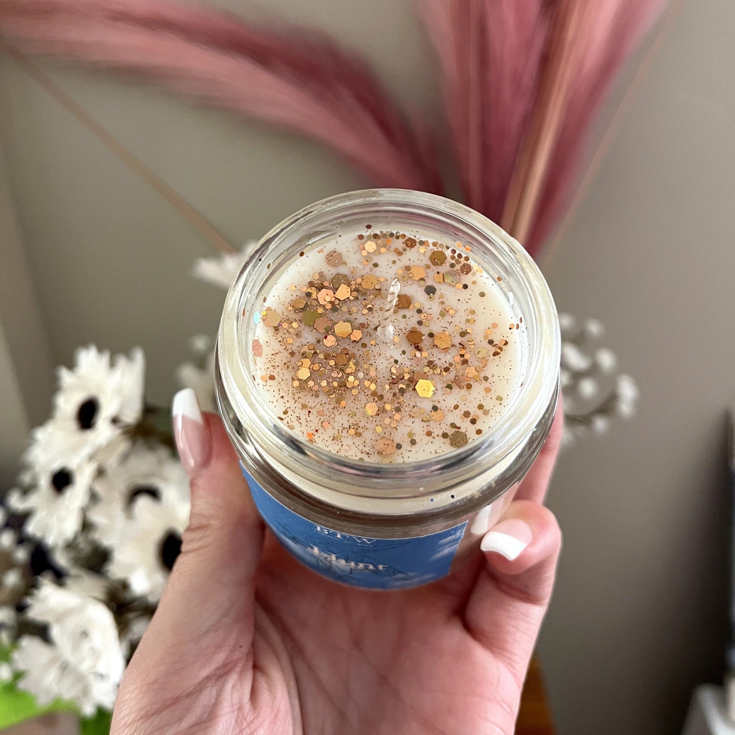 Hunt | amber, orchid, & mahogany teakwood