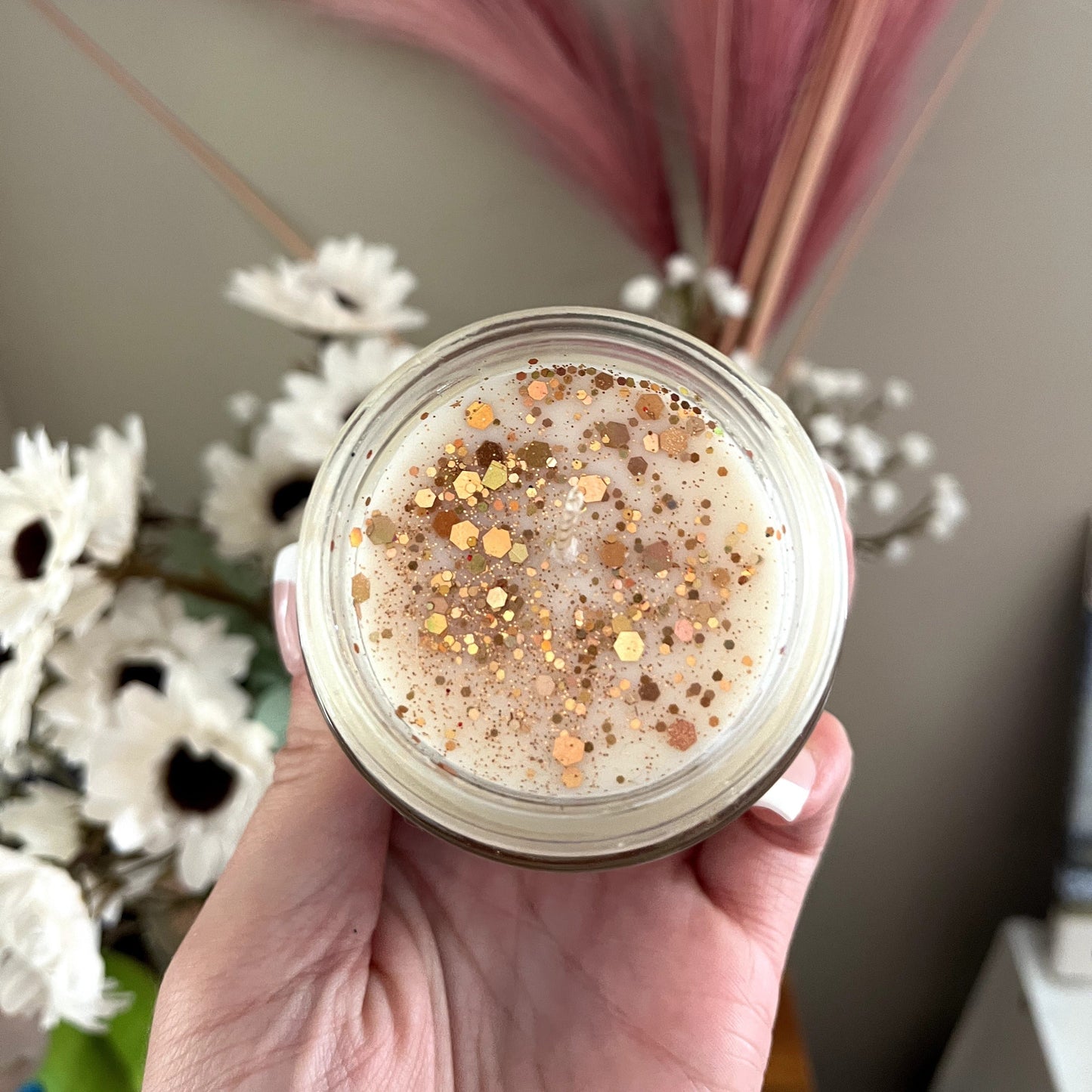 Hunt | amber, orchid, & mahogany teakwood