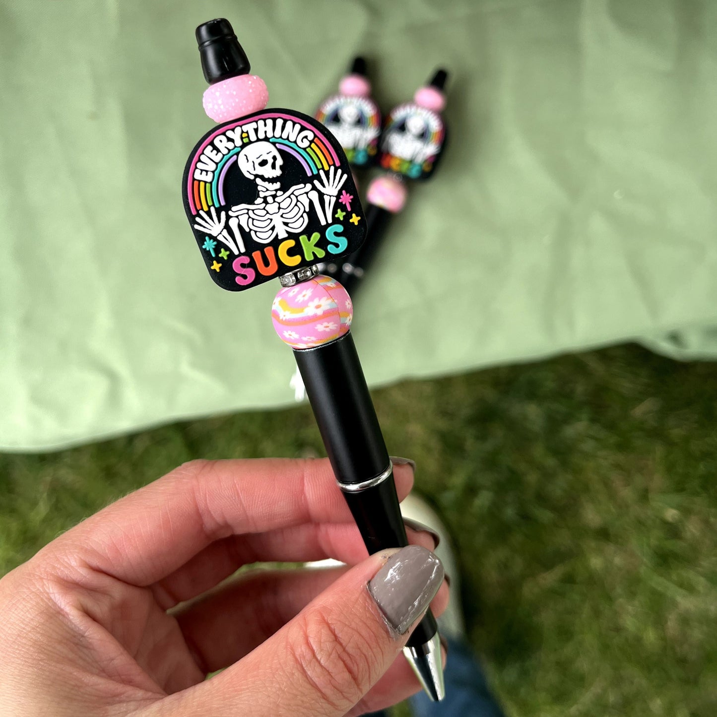 Everything Sucks Pen